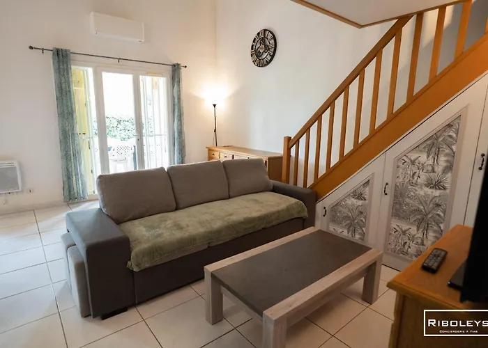 فيلة Riboleys - T4 A 450m De La Avec Clim *