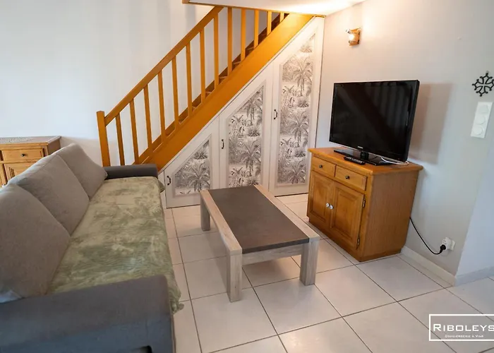 فيلة Riboleys - T4 A 450m De La Avec Clim فيا